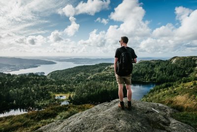 Moe van de strandvakanties? Probeer eens een hiking trip!